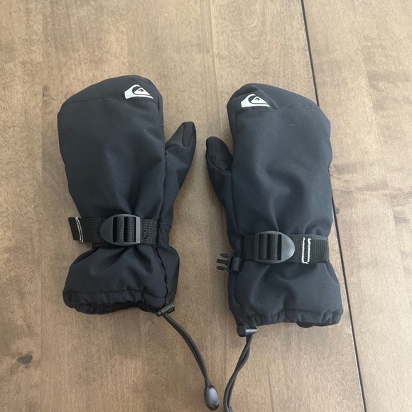 Children’s Quicksilver Snow Mittens - Picture 1 of 6